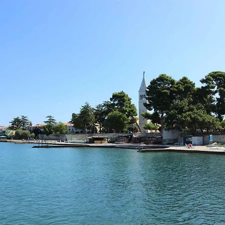 Apartment In Novigrad/istrien 9505